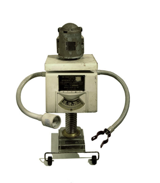 Collection of Small Bennett Robots (48 pics)