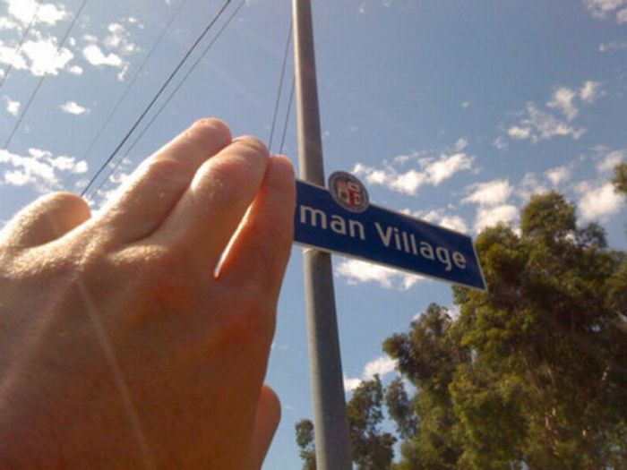 Fun with Signs (53 pics)
