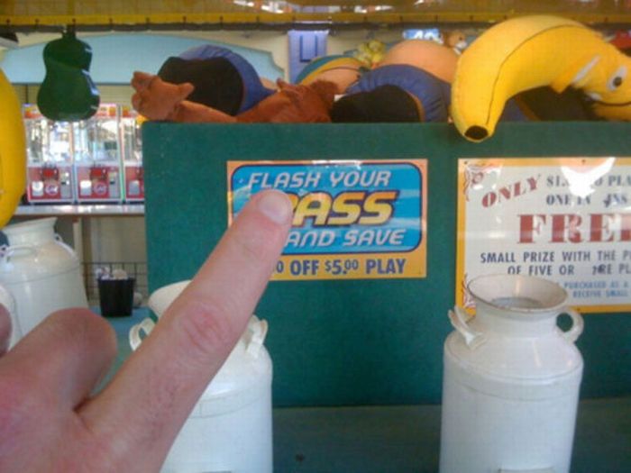 Fun with Signs (53 pics)