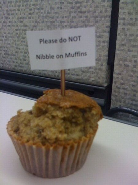 Hilarious Passive-Aggressive Office Notes (38 pics)