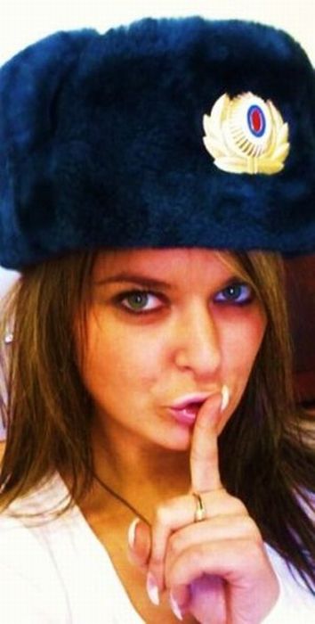 Russian Policewomen Are Kind of Fun (36 pics)
