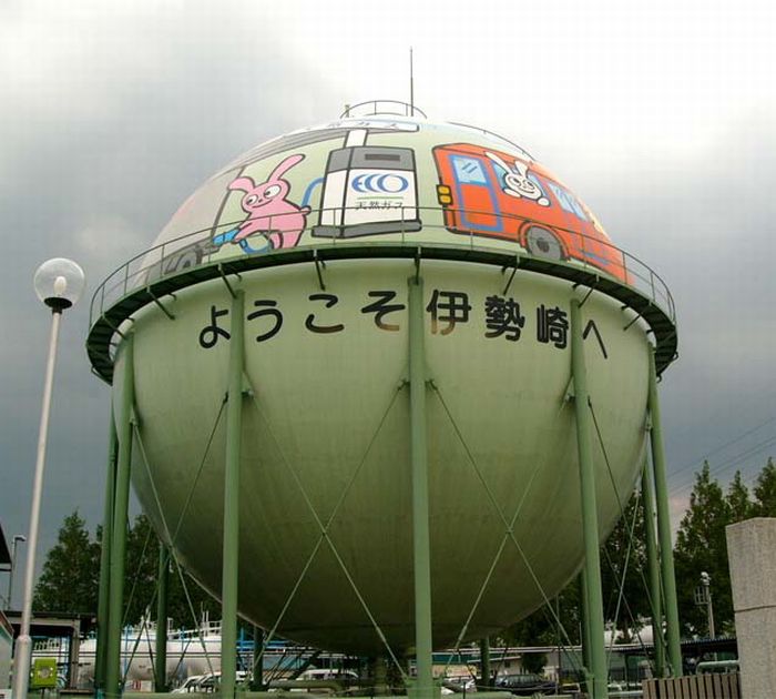 Decorated Gas Tanks in Japan (21 pics)