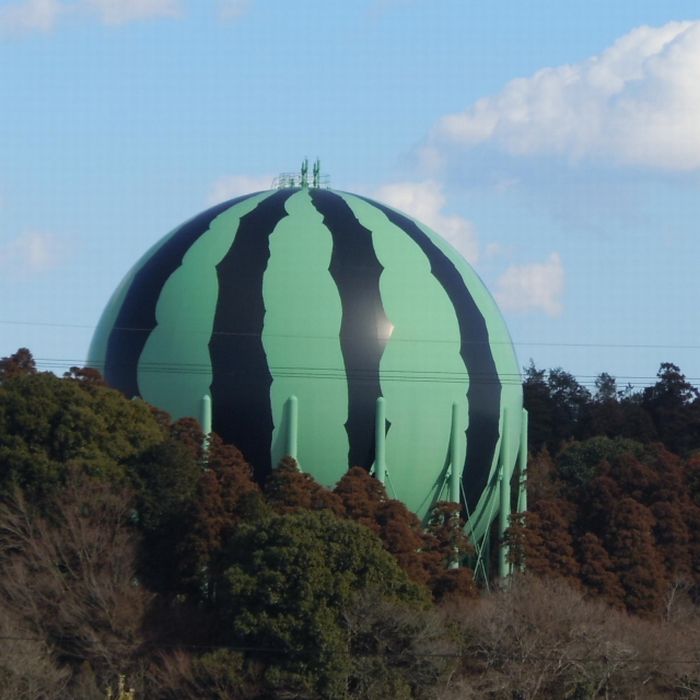 Decorated Gas Tanks in Japan (21 pics)