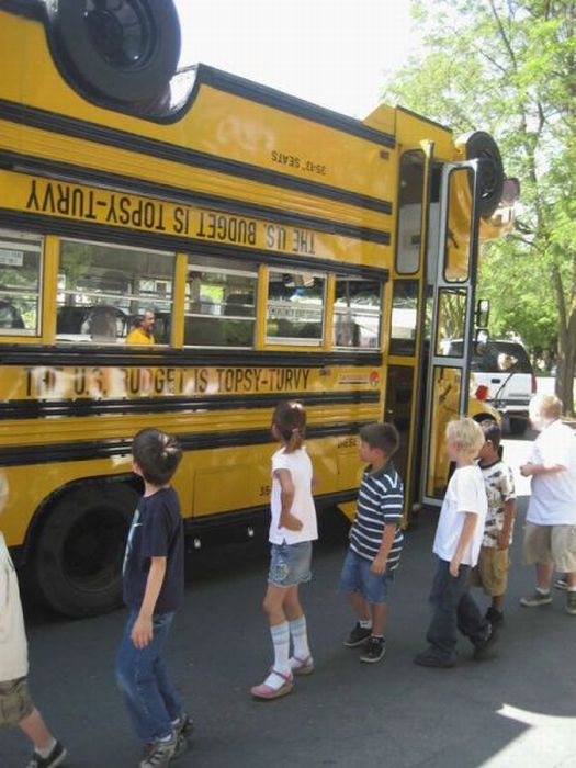 Double-Decker School Bus (7 pics)