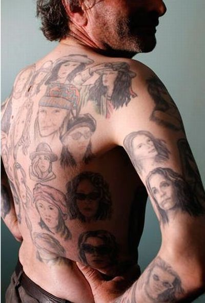 Chilean Man Has 82 Tattoos of Julia Roberts (4 pics)