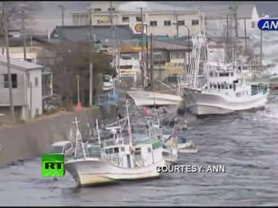 Tsunami in Japan (2 videos)