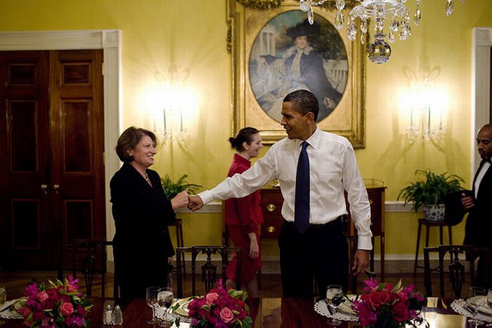 Fist-Bumping Obama (10 pics)