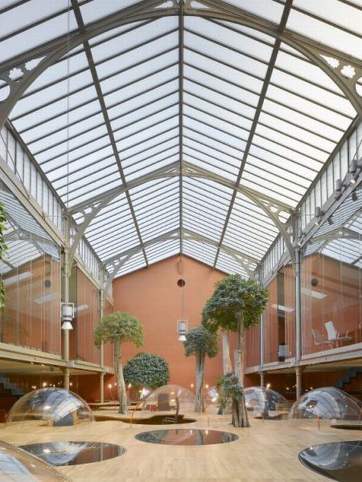 Extra Terrestrial Office (17 pics)