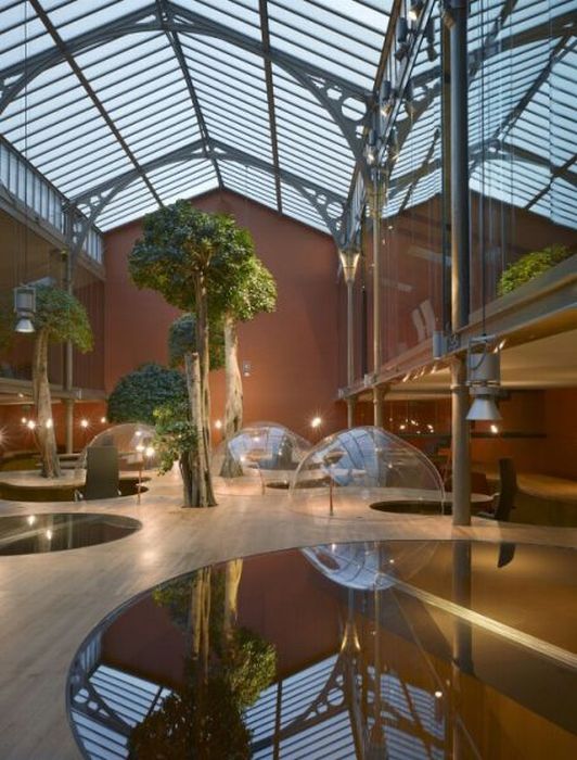 Extra Terrestrial Office (17 pics)