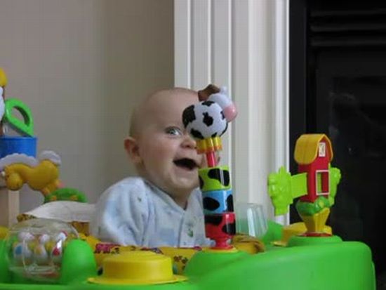 Hilarious! Baby and Mom Cleaning Her Nose