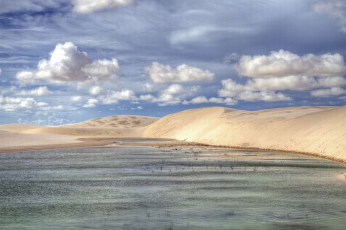 Beautiful Oasis in the Desert (22 pics)