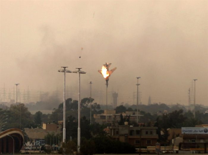 Libyan Jet Crashes after Being Shot Down in Benghazi (3 pics)