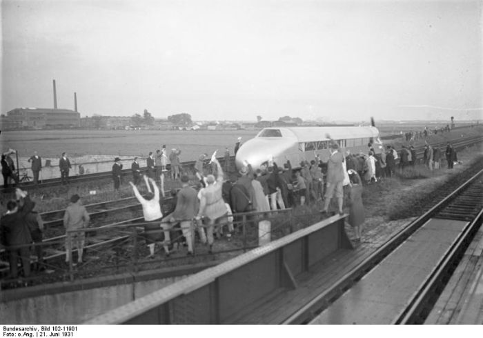 Amazing German Rail Zeppelin (Schienenzeppelin) (7 pics)