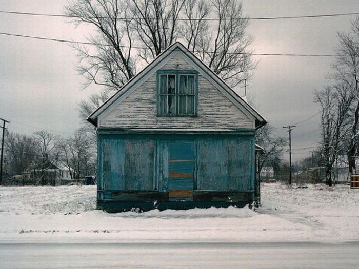 Abandoned Detroit Homes for Sale (98 pics)