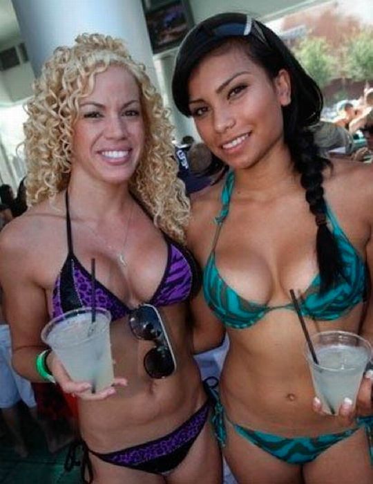 Las Vegas Pool Parties (59 pics)
