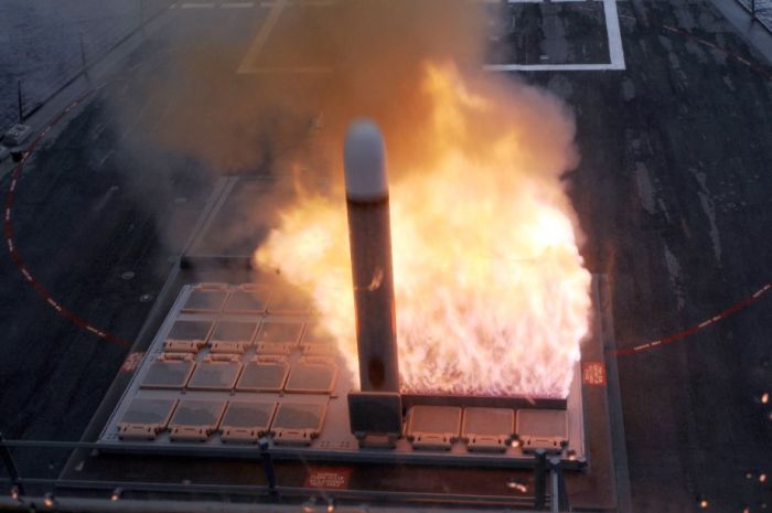 Tomahawk Missiles in Action (24 pics)