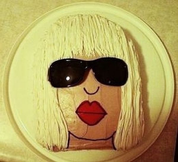 Lady Gaga Cakes (25 pics)