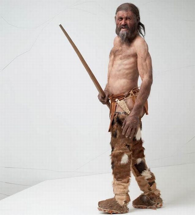 Reconstruction of 5,000 Year Old Iceman (4 pics)
