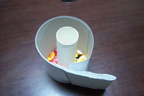 Toilet Paper Roll for the Fools Day (15 pics)