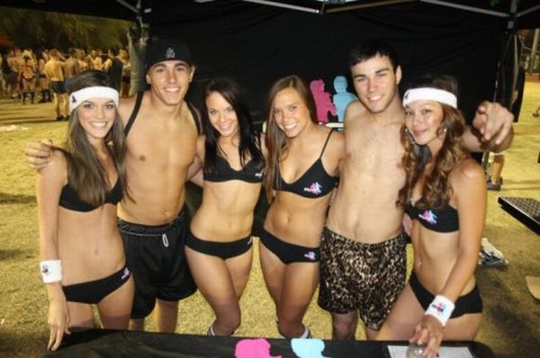 ASU Students Made an Awesome Undie Run (24 pics) .