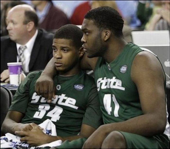 Funny College Basketball Moments (20 pics)