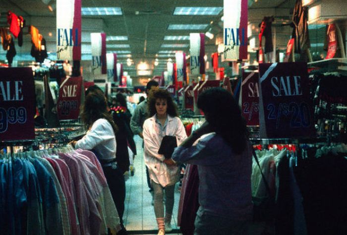 U.S. Shopping Malls in 1989 (37 pics)