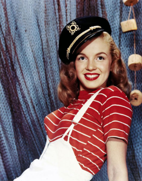 Marilyn Monroe When She Was Norma Jeane (15 pics)