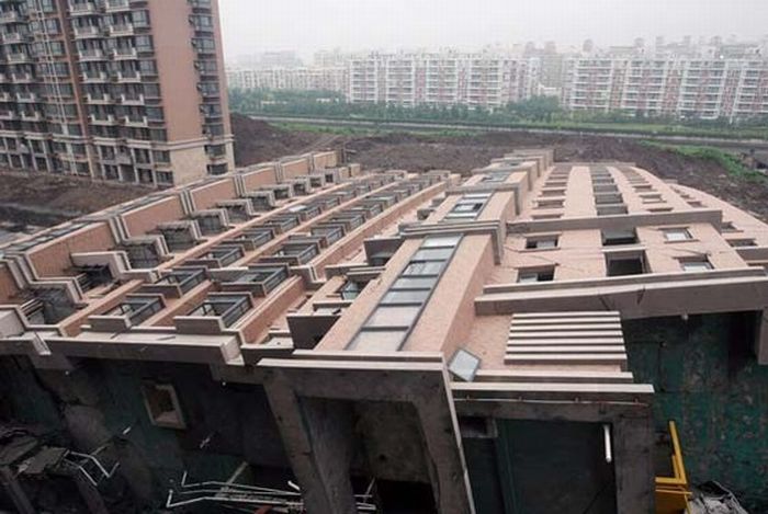 Chinese Construction Fail (13 pics)