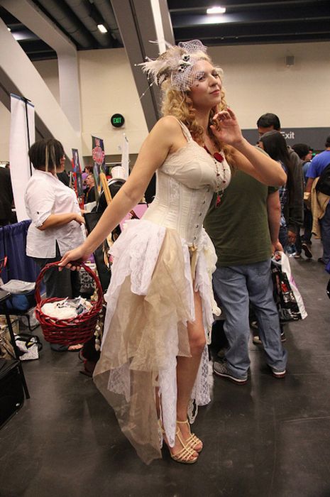 Hot Cosplay Girls at WonderCon (48 pics)