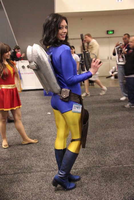 Hot Cosplay Girls at WonderCon (48 pics)