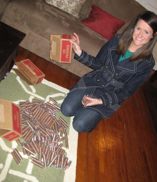 10,000 Pennies in One Box (19 pics)