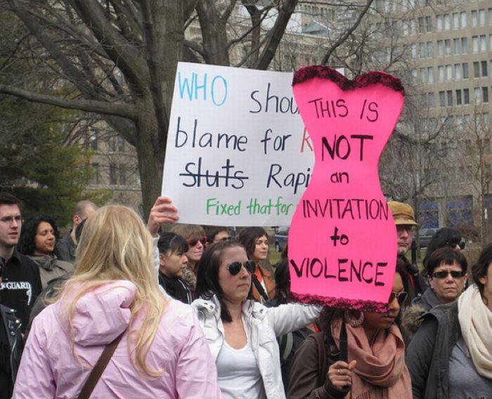 The Best Signs at Slutwalk in Toronto (30 pics)