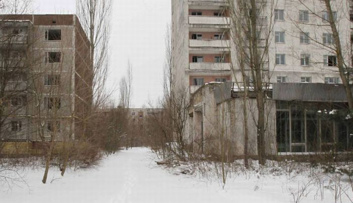 Chernobyl 30 Years Ago and Now (14 pics)