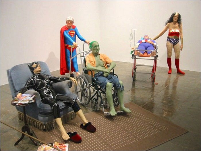 Retired and Old Superheroes (17 pics)