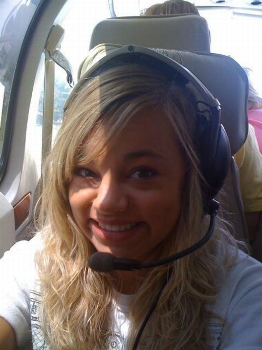 Do You Know This Girl? (14 pics)