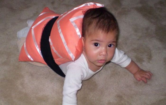 Babies in Food Costumes (20 pics)