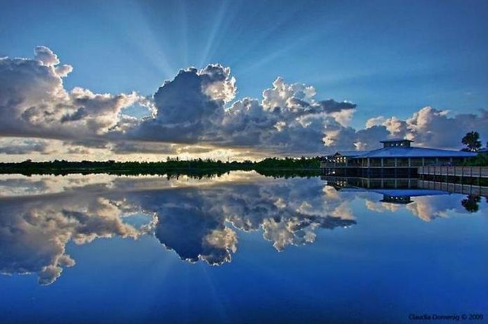 Beautiful Reflections in Water (37 pics)