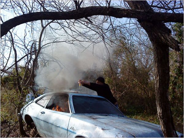How to Cook Bacon on a Ford Pinto (29 pics)
