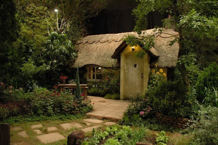 English Houses with Beautiful Roofs (55 pics)