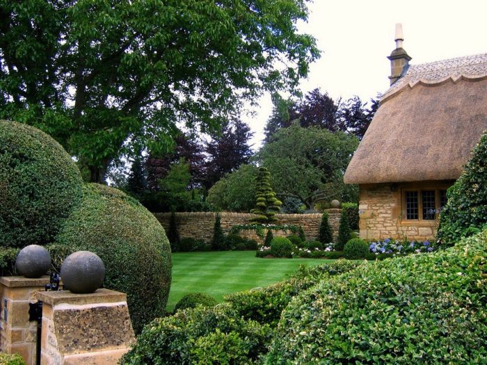 English Houses with Beautiful Roofs (55 pics)