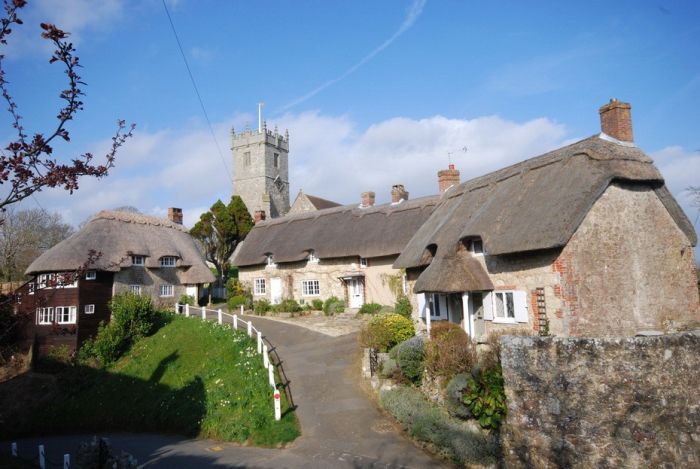 English Houses with Beautiful Roofs (55 pics)