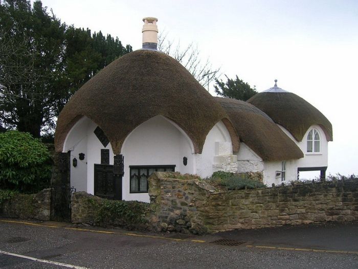 English Houses with Beautiful Roofs (55 pics)