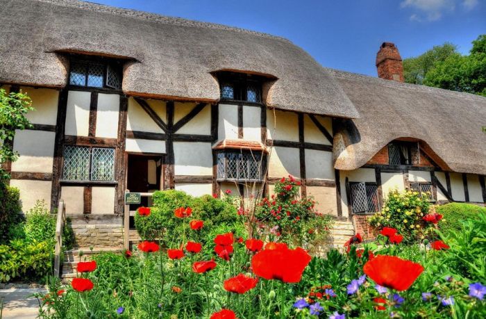English Houses with Beautiful Roofs (55 pics)