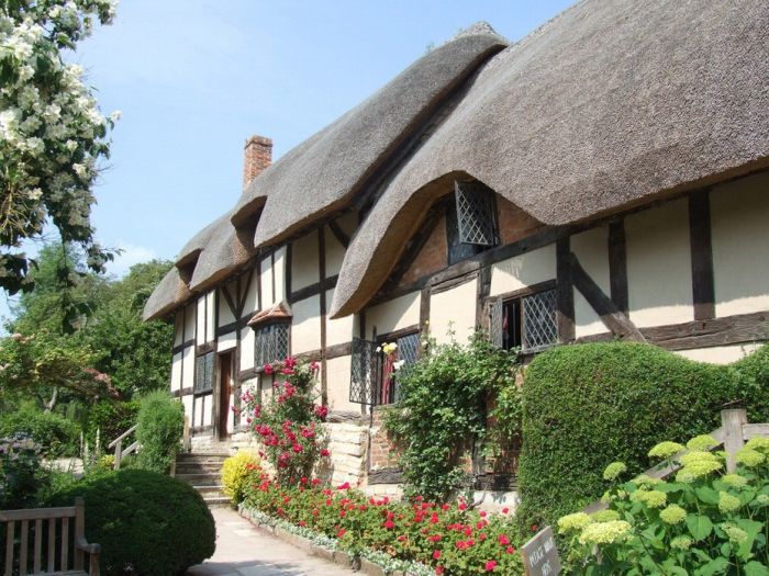 English Houses with Beautiful Roofs (55 pics)