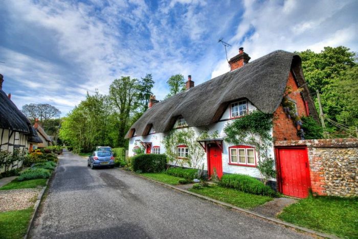 English Houses with Beautiful Roofs (55 pics)