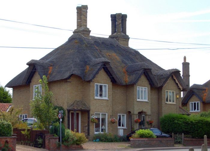 English Houses with Beautiful Roofs (55 pics)