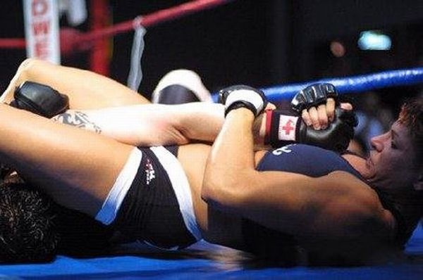 MMA Girls (69 pics)