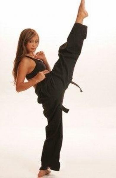MMA Girls (69 pics)