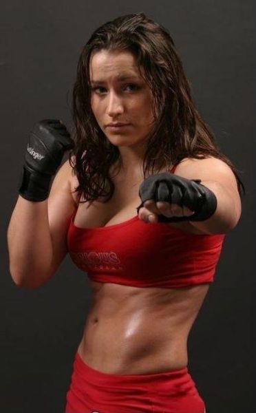 MMA Girls (69 pics)