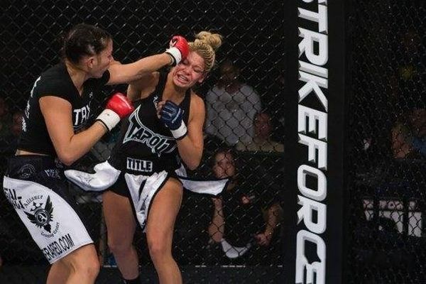 MMA Girls (69 pics)